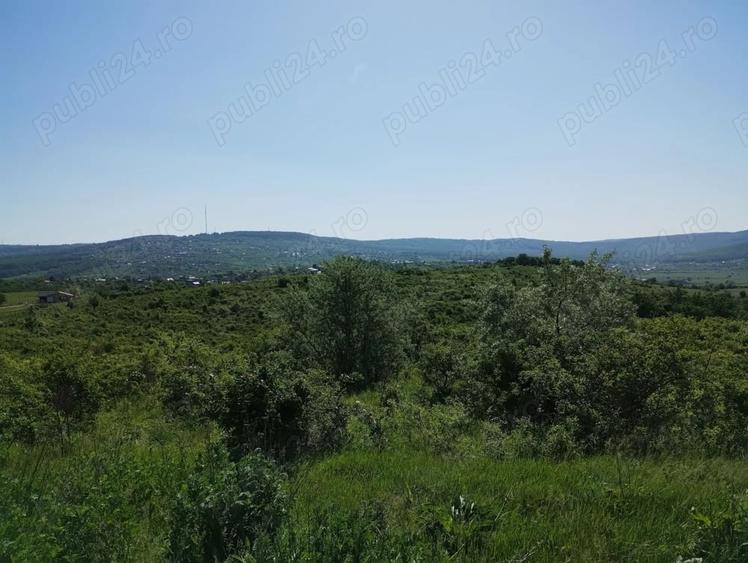 Teren de 350 mp, în Cercu