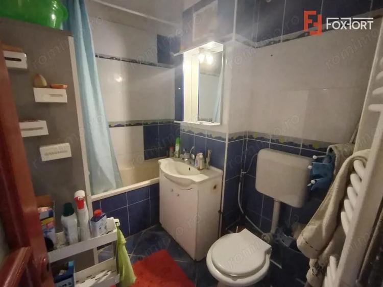 Apartament cu 3 camere decomandat în Soarelui