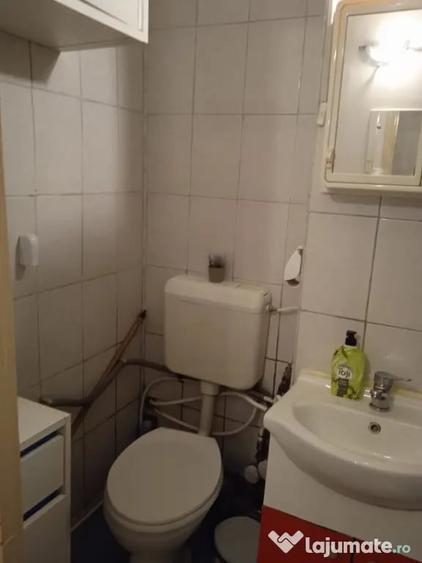 Apartament cu 2 camere nedecomandat în Sud