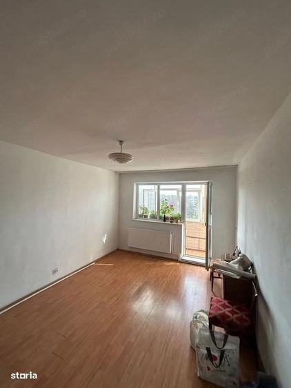 Apartament cu 2 camere decomandat în Casa de Cultură