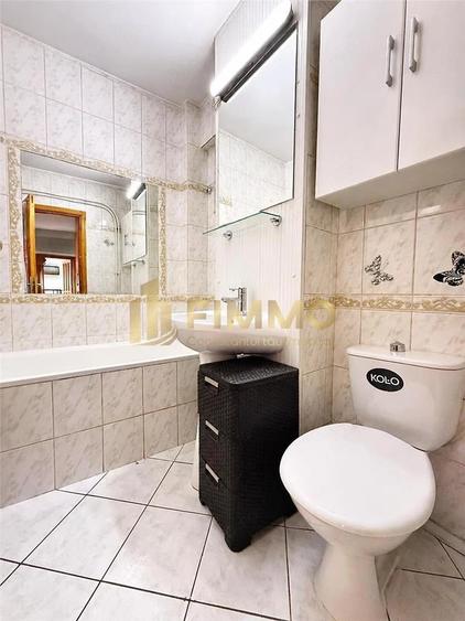Apartament cu 3 camere decomandat în Poieni-Suceava