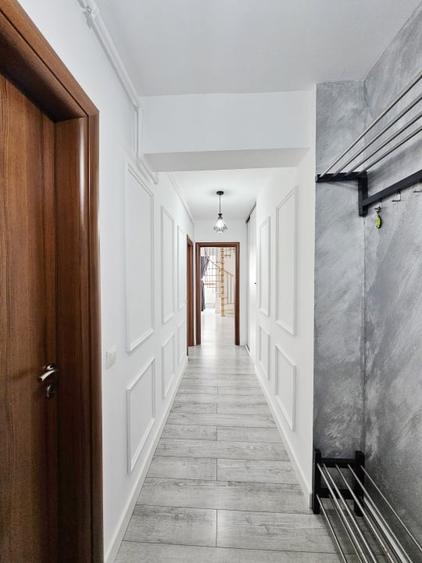 Apartament cu 4 camere semidecomandat, mobilat în Mamaia-Sat