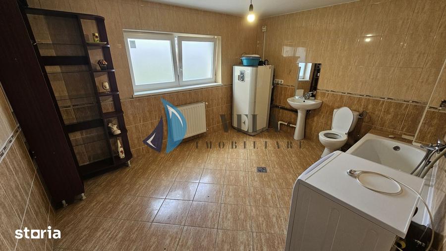 Casă cu 5 camere cu Teren 500 Mp în Unirii