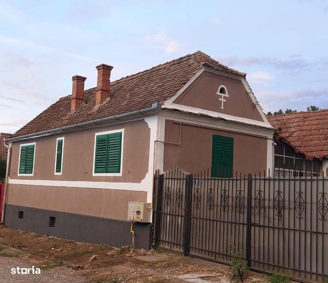 Casă cu 3 camere cu Teren 460 Mp în Slimnic