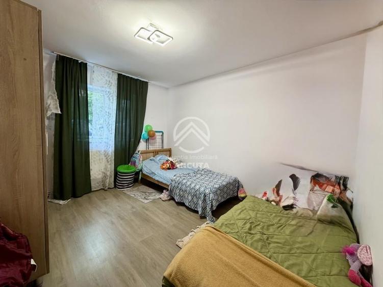 Apartament cu 2 camere decomandat în Gruia