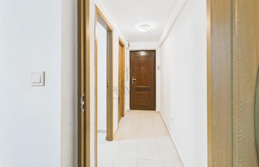 Garsonieră decomandată, mobilată în Dâmbovița
