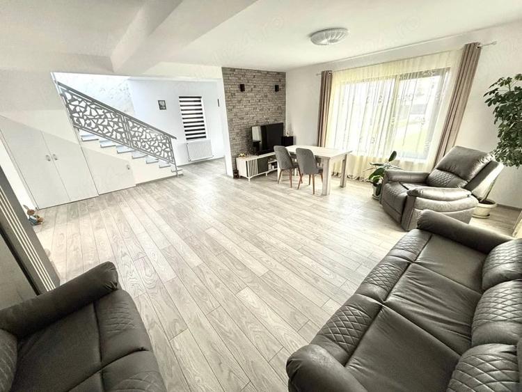 Casă cu 3 camere cu Teren 1000 Mp în Săcueni