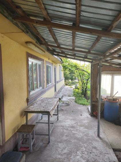 Casă cu 6 camere cu Teren 934 Mp în Central