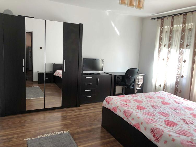 Inchiriez garsoniera Deva, zona ultracentrala !!! - 5