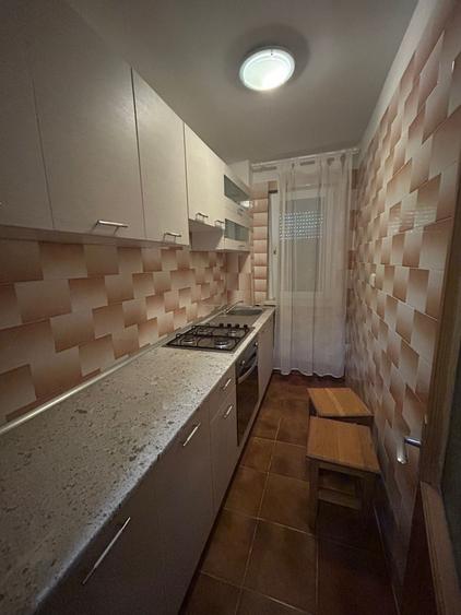 Apartament 2 camere -Zona Sud -etaj1/4- 43mp- 48000 euro - 5