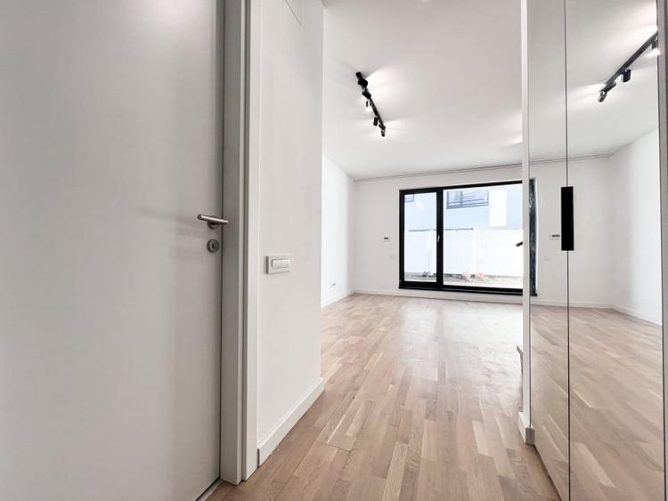 SUPERB / PARTIAL MOBILAT / GRADINA - 6