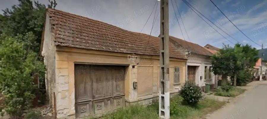 Casa tradi?ionala din piatra de vanzare, zona Cheile Nerei Casa tradi?ionala din piatra de vanzare, zona Cheile Nerei