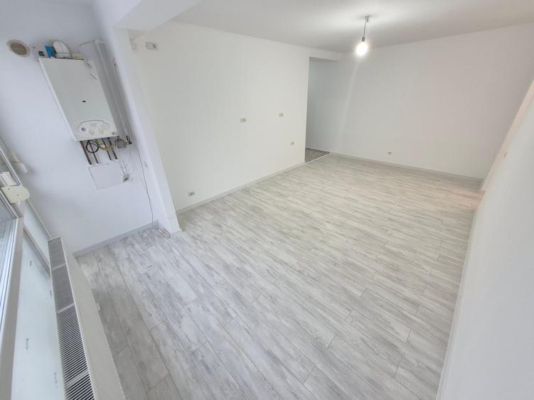 2Cam--Parter-Bloc Nou-Renovat-7Min Spitalul Judetean-Centrala- 1loc Parcare-53MP - 3