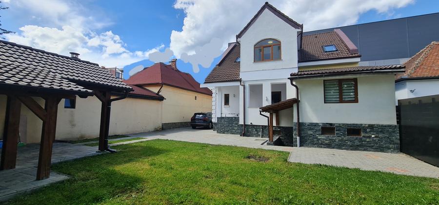 Inchiriez casa singur in curte,ideala pentru clinica medicala - 1