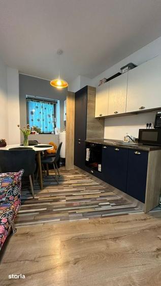 Vand apartament cu 1 dormitor si mini living cu bucatarie in Complex W - 5