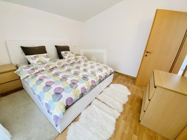 Duplex cu 5 camere cu Canalizare în Bună Ziua