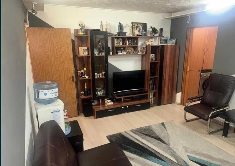 Brancoveanu Metrou,bl.reabilitat,Amenajat, loc parcare,boxa dublu,Liber - 2