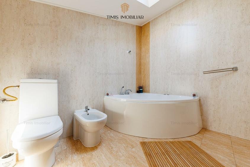 Apartament pe 2 niveluri I 3 cam & 2 băi, in P-ța Unirii  - Comision 0% - 12