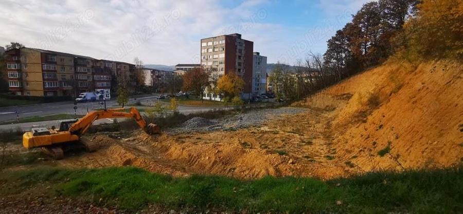 Teren intravilan 2 nivele PUZ spatii comerciale si locativ 1500 respectiv 2000 mp - 6