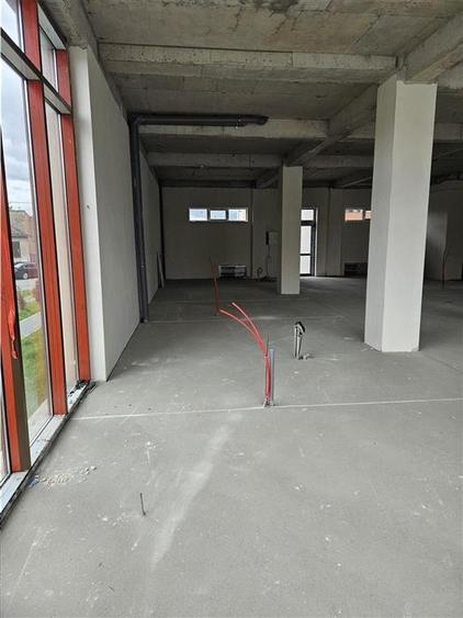 Spatiu Comercial - 200 mp - Showroom - Servicii - Clinica Medicala - 5