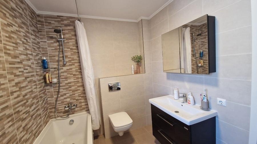 Vand Apartament 3 camere cu pod si parcare in Selimbar - 6