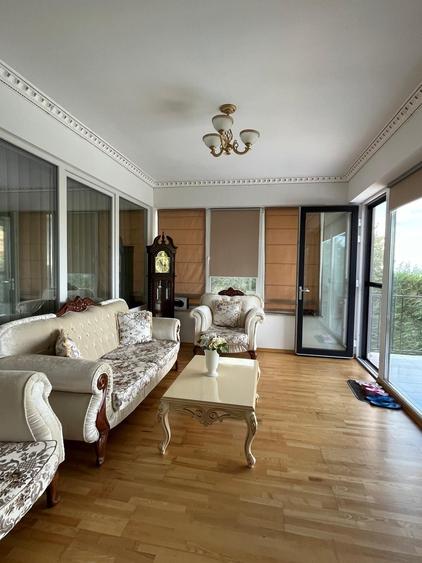 Vilă cu 7 camere, P+E, Piscină, 1102mp teren, Dealuri, Oradea. - 11