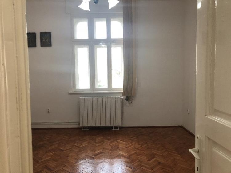 Oferim spre închiriere imobil pentru birouri - 14