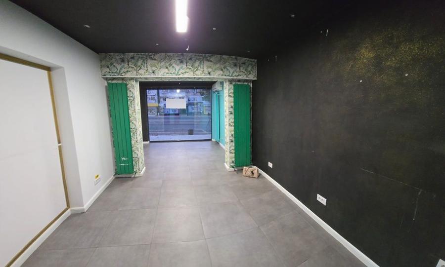 Inchiriez spatiu comercial - 1