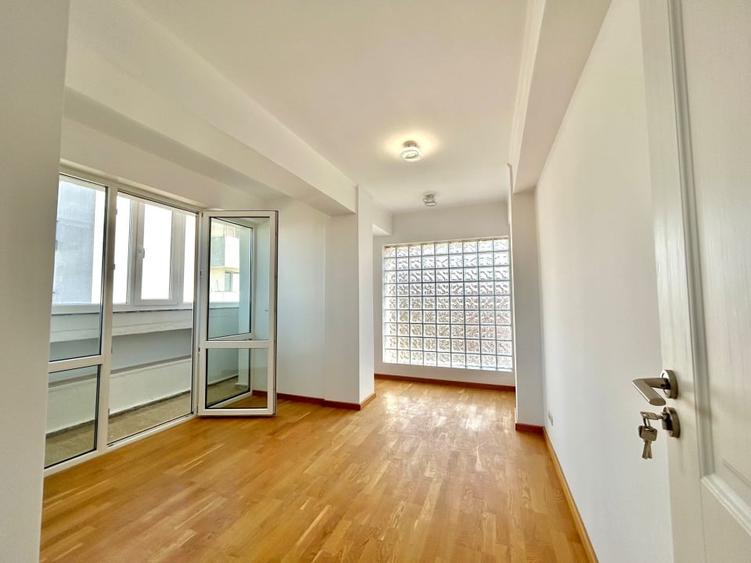 Discount mare, 2 camere lux, gata de mutare, comision 0 - 3