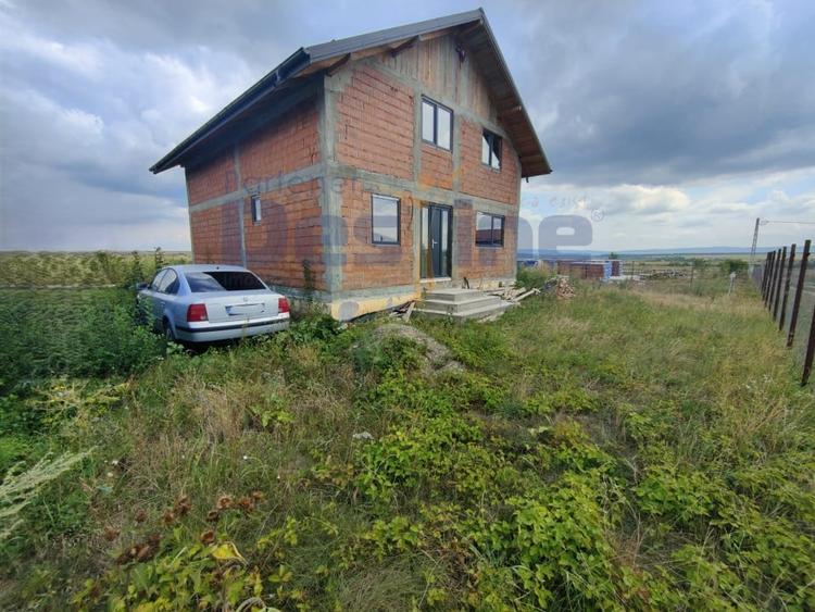 Comision 0% Casa 4 camere 194 mp La Rosu+teren 670mp-Proselnici - 2