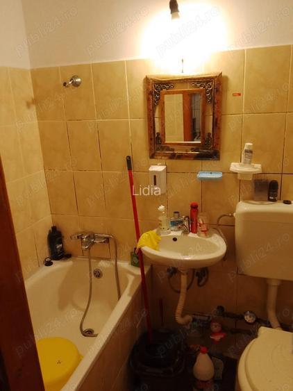 Vand garsoniera pe str poienitei Vand garsoniera pe str poienitei