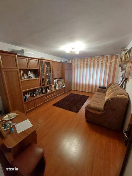 Vand apartament 2 camere et.2 - 6