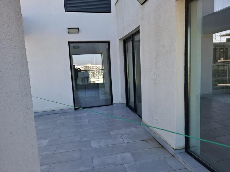 Mamaia Nord- 2 camere cu 1 balcoane 1 terasa de 28mp, loc parcare separat - 3