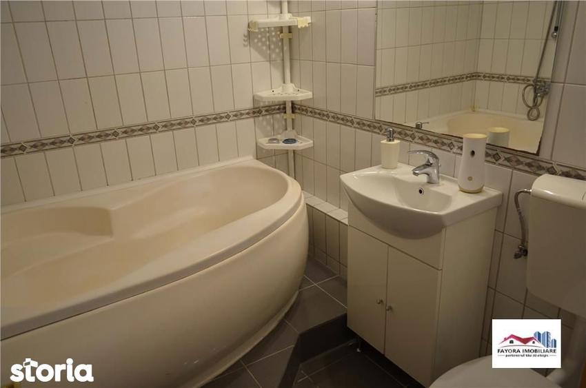 Apartament 2 Camere de Vanzare Zona Cornisa - 3