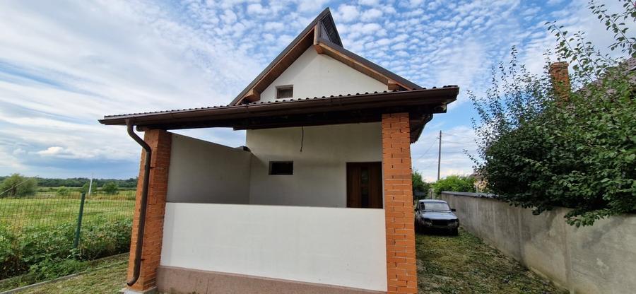 Casă individuală cu 6 camere cu Canalizare în Iancu Jianu
