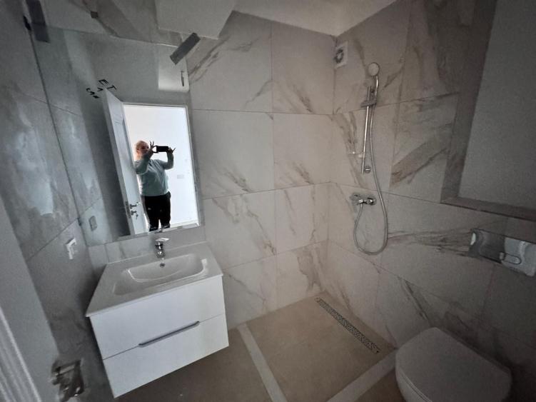 AP. 3 CAMERE,BLOC NOU, BUCATARIE INCHISA,CENTRALA PROPRIE,LOC PARCARE, - 5