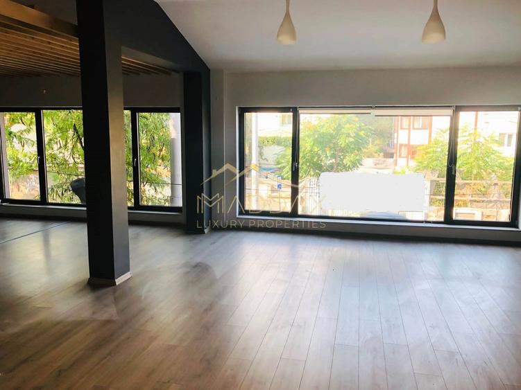 Spatiu Comercial *180mp* // 2 parking spaces // Stefan Cel Mare - 10