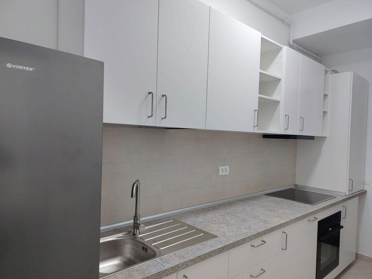 De inchiriat apartament cu 1 camera decomandat constructie noua - 7