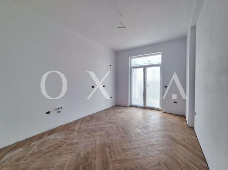 AX1030 Mosnita Noua, 1/2 Duplex Despartit Prin Camera Tehnica - 5