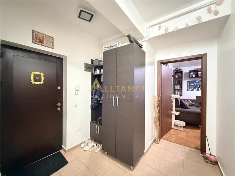 Apartament cu 3 camere decomandat în Apărătorii Patriei