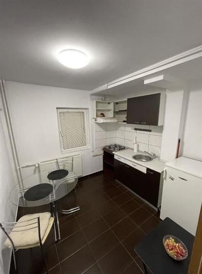 Inchiriere garsoniera | Piata Alba Iulia - Aurel Botea | 43 mp | - 3