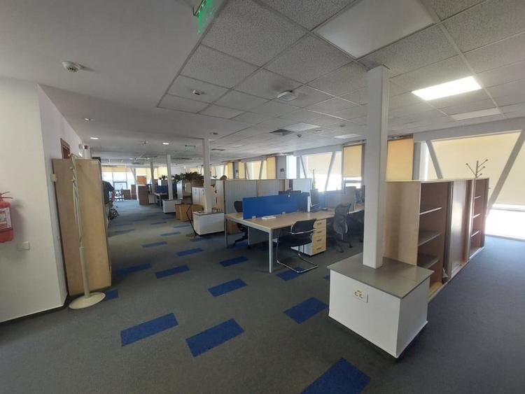 Bd. Mamaia, spatiu birouri 344 mp., cladire reprezentativa - 11