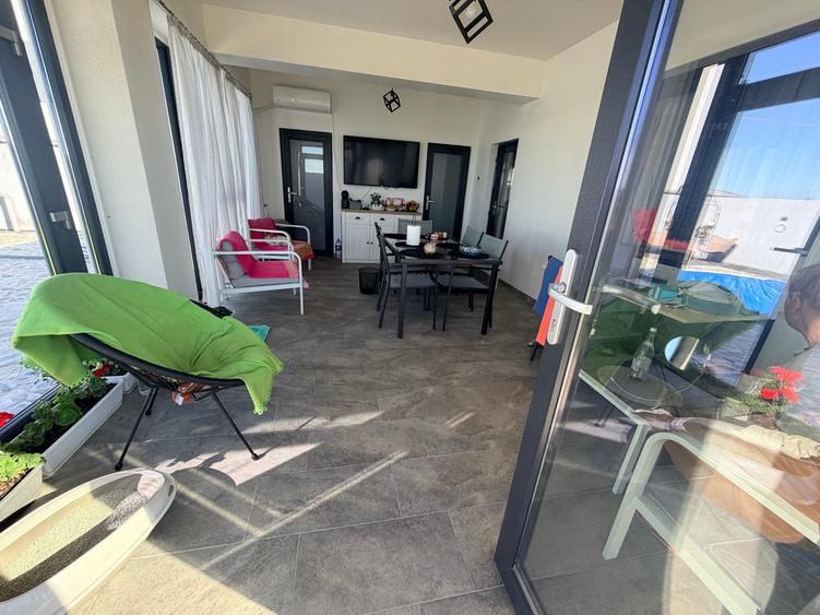 Casa moderna cu piscina P+1. 5 cam. Teren 603 mp - 27