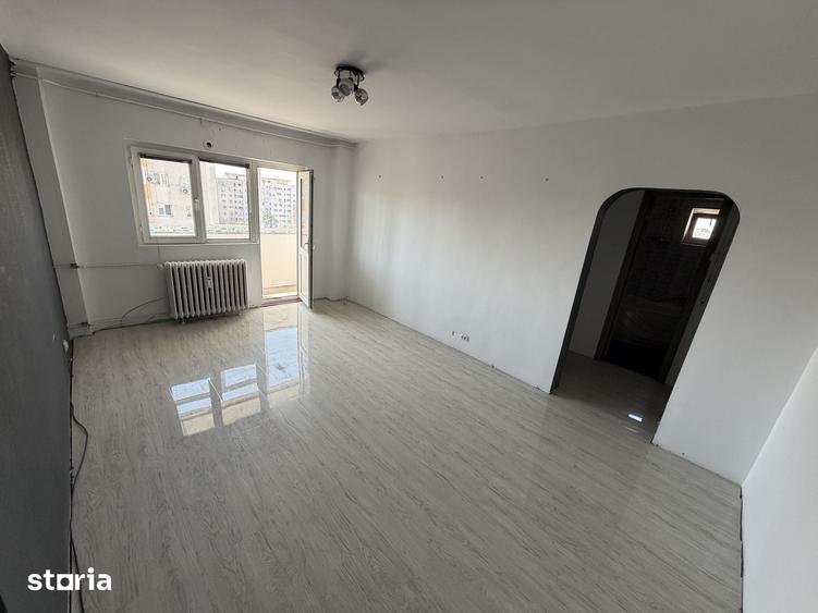 Apartament cu 2 camere semidecomandat în Rahova