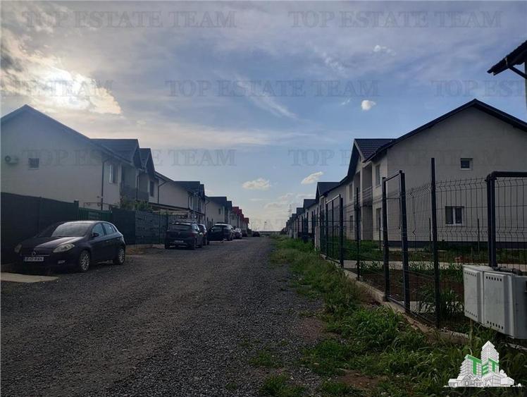 Duplex cu 4 camere cu Teren 300 Mp în Central