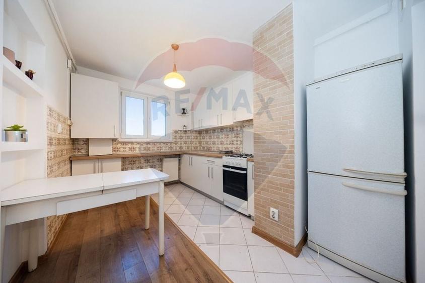 Apartament cu 3 camere de vânzare în zona Astra - 10