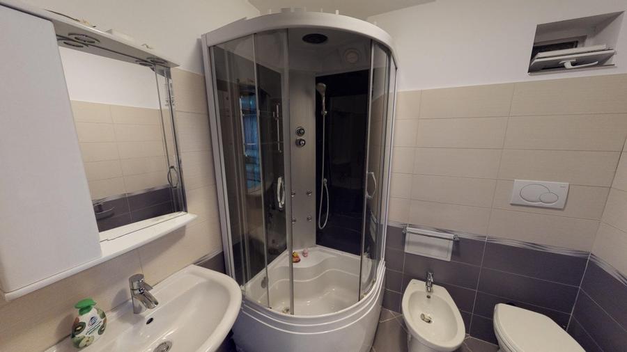 Vanzare-Apartament cu suprafata de 65 mp zona ultracentrala Str. Teatrului - 3