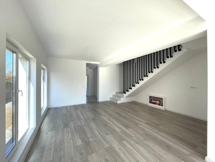 Duplex 4 camere 115mp centru Mosnita - 2