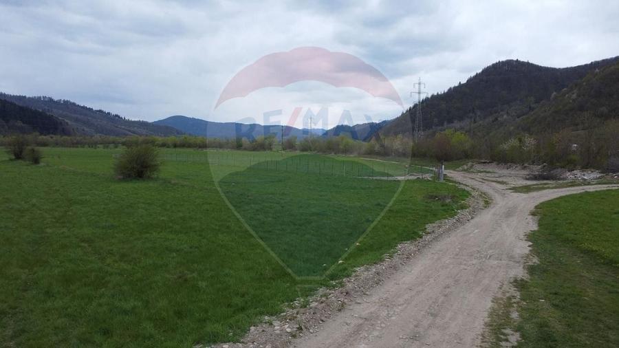 Teren agricol extravilan de 3157 mp, în Exterior Est