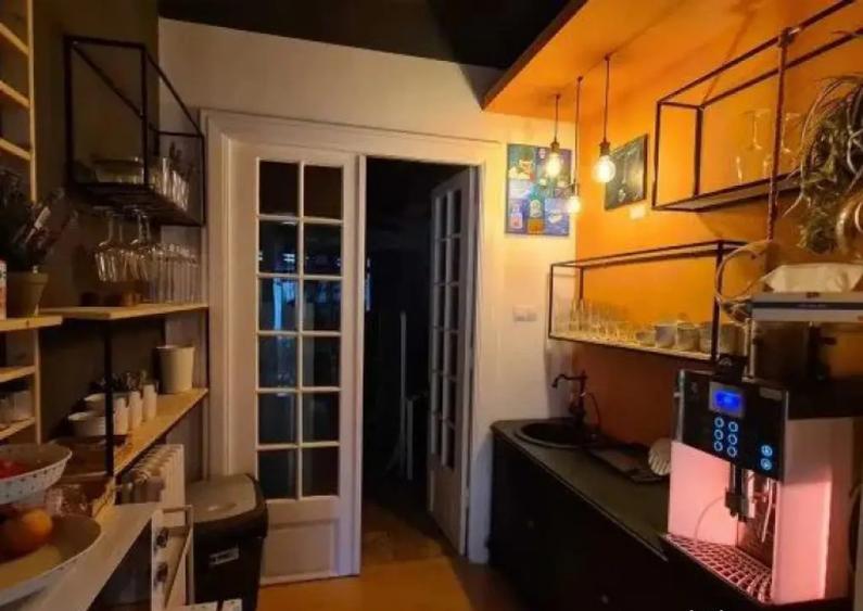 Spatiu stradal ultracentral - 4